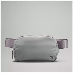 Everywhere Belt Bag *extended strap*